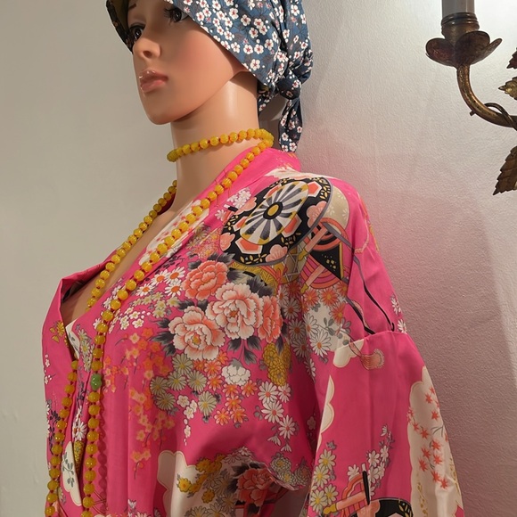 Vintage Japanese KIMONO by BEST QUALITY. Size small- medium . Lined - Picture 3 of 16